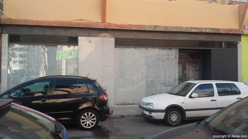 Local que ocupaba el Banco Santander en el Paseo del Saladar
