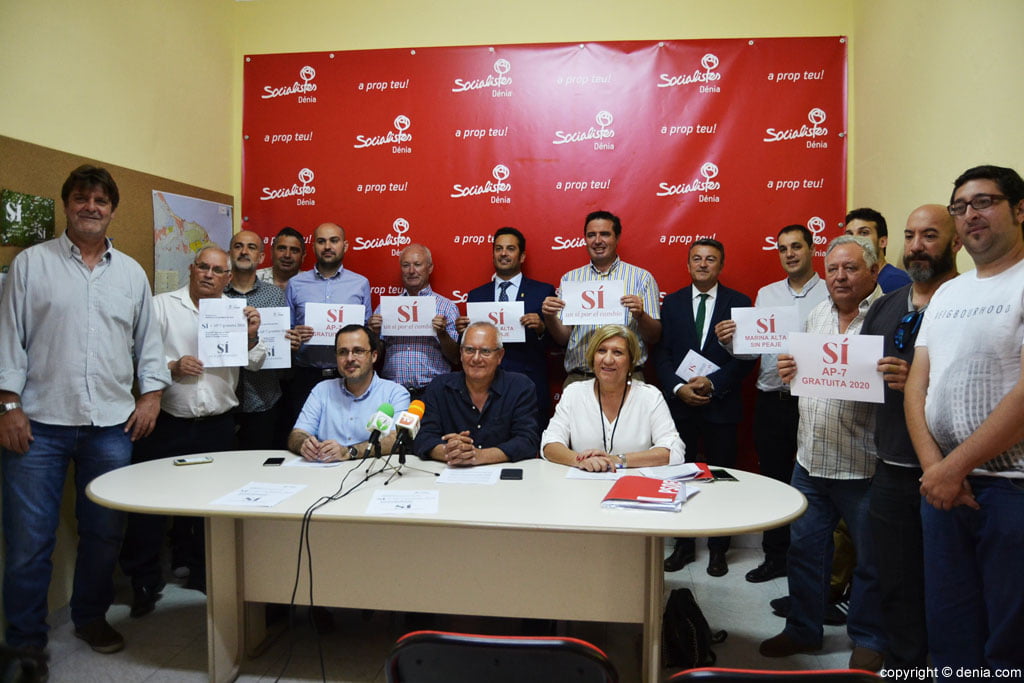 Los socialistas de la comarca firman un manifiesto por la gratuidad de la AP7