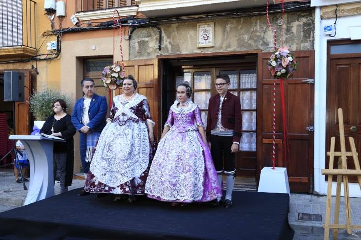 La calle Pont se vistió de gala para celebrar el nombramiento oficial de los cargos 2017 de Baix la Mar 1 Nombramiento de los cargos de Baix la Mar 2017