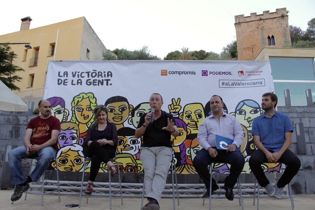 Cerca de 400 personas apoyan en Dénia un gobierno 'A la valenciana' 3 Palabras de Joan Baldoví