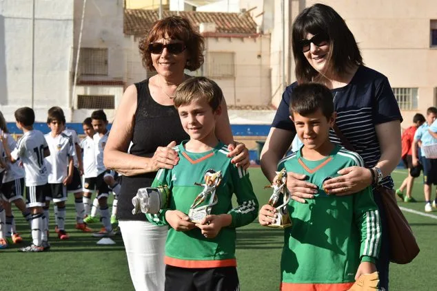 El 'V Memorial Juan Villalba' de fútbol 8 se lo llevó el Valencia CF 12 porteros del valencia cf