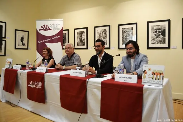 presentacion en denia de un cuento sobre quique dacosta