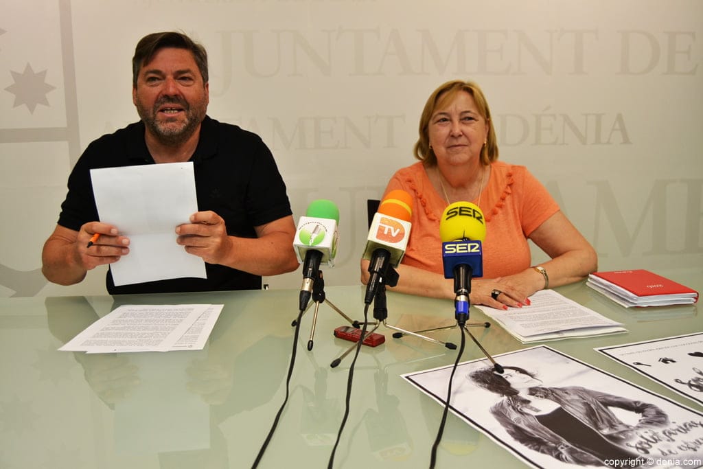 Dénia programa por primera vez actos para conmemorar el Día Internacional de la Diversidad Sexual 1 Rafa Carrió y Elisabet Cardona