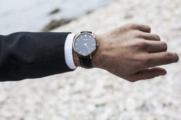 Reloj dorado Karl Gerrit