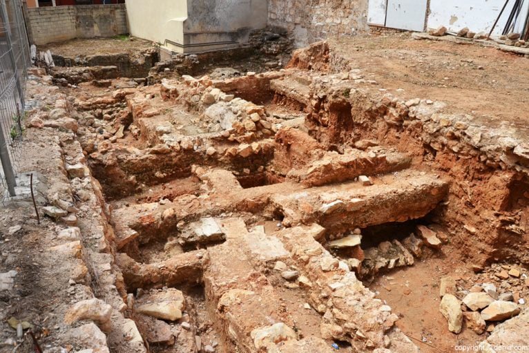 Restos arqueológicos en el solar de la calle Loreto