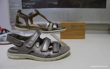 Sandalia en plata mujer Ecco Calzados Ramón-Marsal
