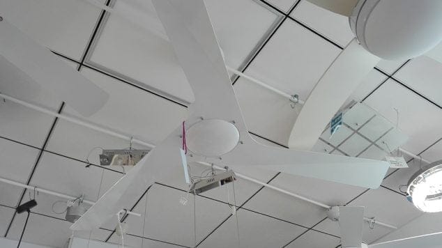 ventilador blanco luces de denia