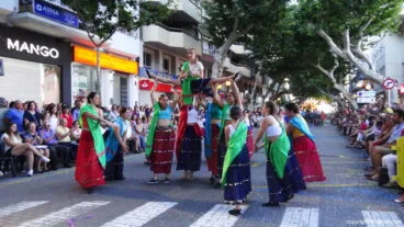 Carrozas Dénia 2016 – Comparsa infantil Falla Centro