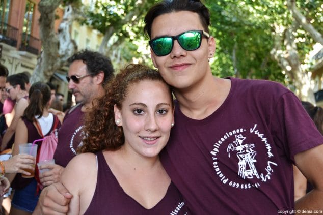 04 entrada de toros denia animacion de quintos y charanga