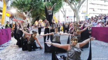 Carrozas Dénia 2016 – comparsa Baix la Mar