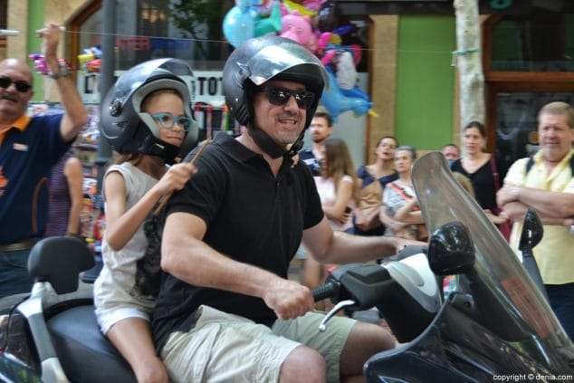 07 el club mira cels organiza la carrera de cintas de las fiestas de denia