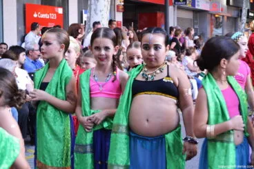 Carrozas Dénia 2016 – Comparsa infantil falla Centro