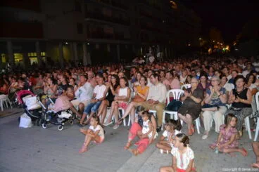 Gala de Patricia Sentí en las Fiestas de Dénia – Público