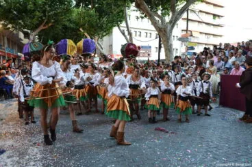 Carrozas Dénia 2016 – comparsa infantil Baix la Mar