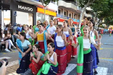 Carrozas Dénia 2016 – Comparsa infantil falla Centro