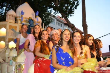 Carrozas Dénia 2016 – Quintos 2016