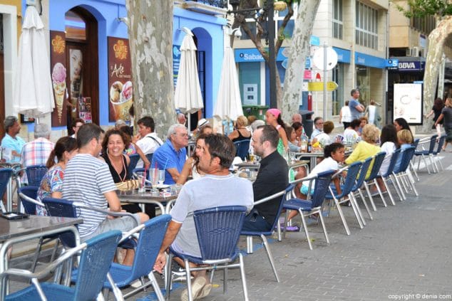 16 noche abierta terrazas en la calle campos