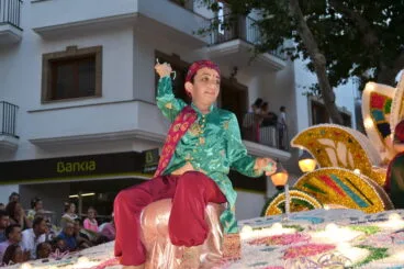 Carrozas Dénia 2016 – Presidente infantil falla Centro