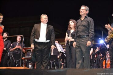 18 Director del coro Navarro Reverter – Josep Lluis Valldecabres