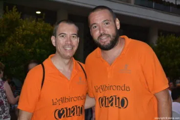 Reparto de cocas – Miembros de la Comisión de Fiestas