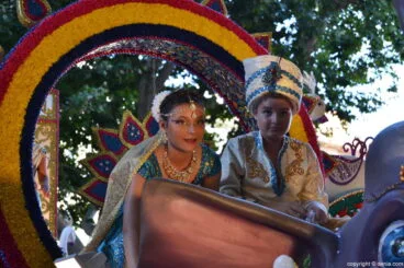 Carrozas Dénia 2016 – Cargos infantiles Falla Saladar