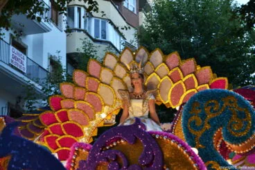 Carrozas Dénia 2016 – Fallera Mayor del Centro