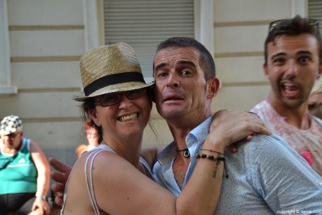 27 primer dia de fiestas de denia 2016 ambiente en la calle campos