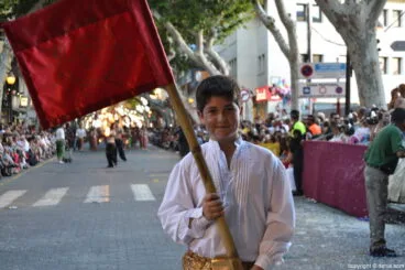 Carrozas de Dénia 2016 – Comparsa falla Oeste