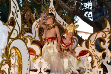Carrozas de Dénia 2016 – Cargos infantiles Falla Oeste