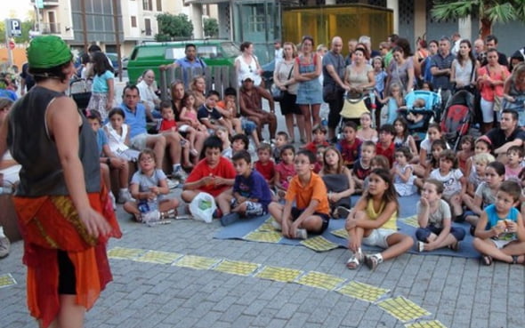 Cultura als barris - actividades infantiles en la calle La Vía