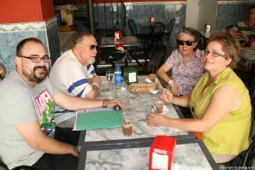 directiva de la asociacion de vecinos de les roques