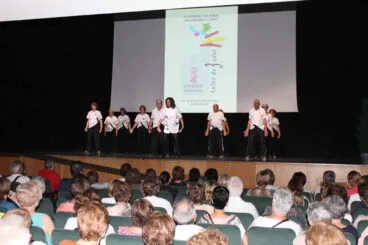 Exhibición de Taichi de las Aulas de la 3º Edad
