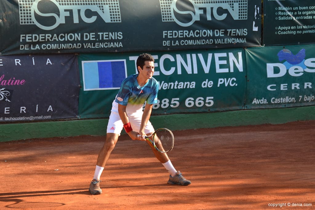 Jaume Munar preparado para recibir la bola