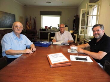 jose monfort dona una obra musical dedicada a denia