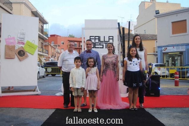 las falleras mayores de denia asistieron a la pasarela oeste 2016