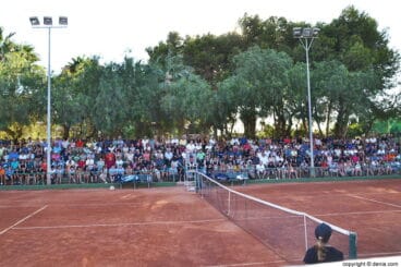 Lleno absoluto en la pista central
