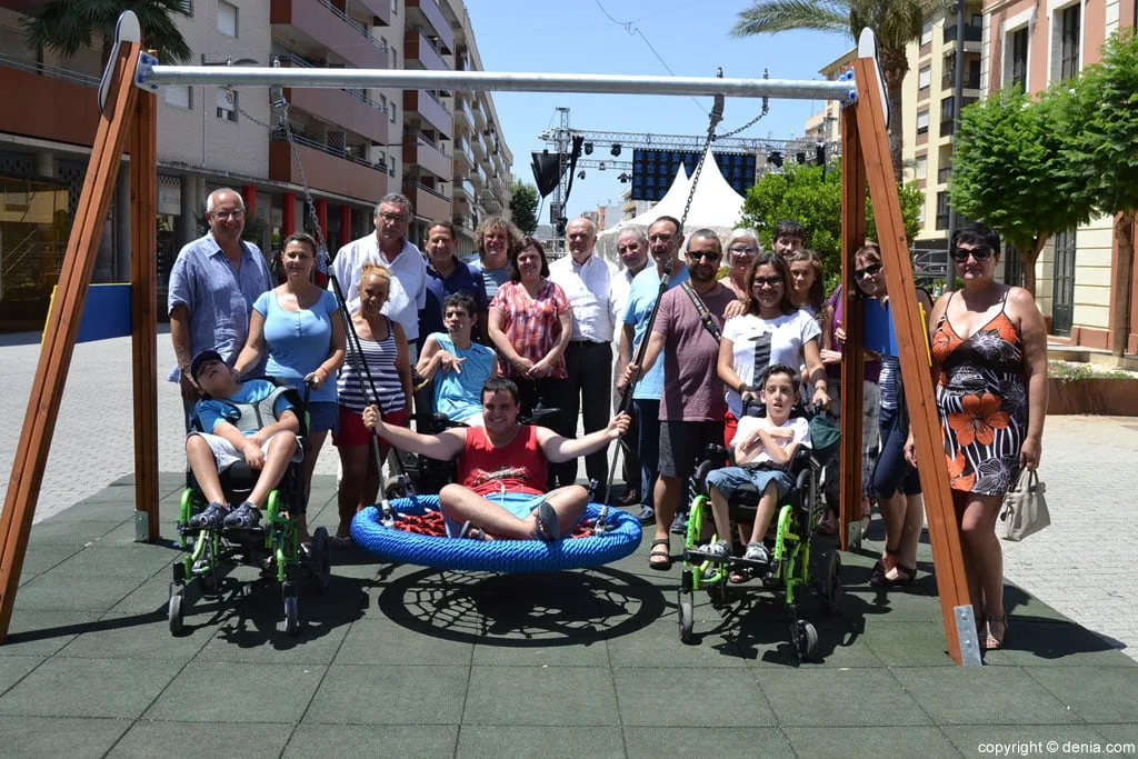 Los parques infantiles de Dénia contarán con columpios adaptados