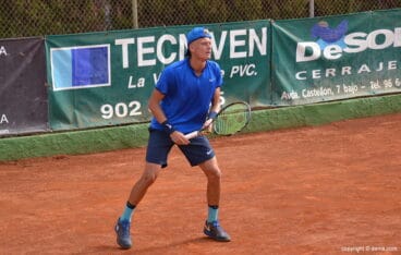 Nicola Khun durante un partido