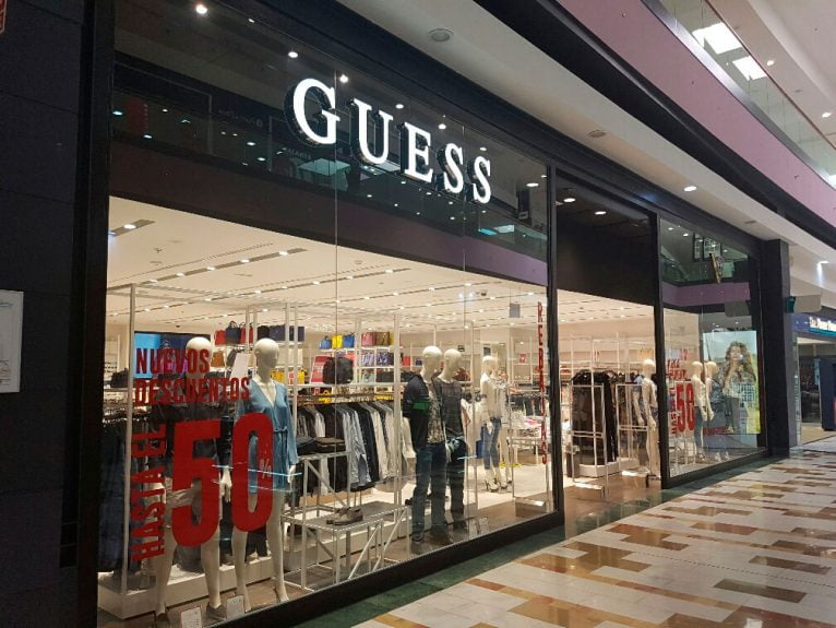 Nueva tienda Guess en Portal-de-la-Marina