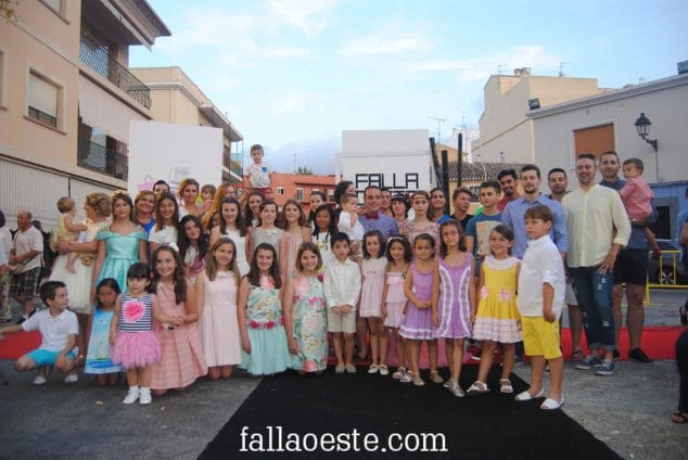 participantes en la pasarela oeste 2016