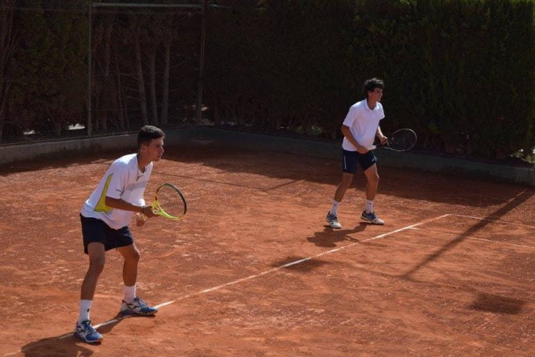 Sergi Pérez y Enrique Payá jugando en dobles