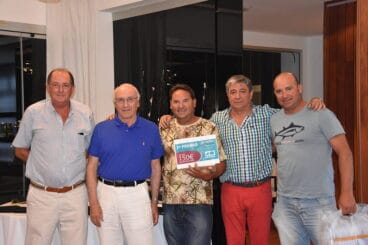 Tripulacion de Bucaners, terceros clasificados en el Trofeo de pesca