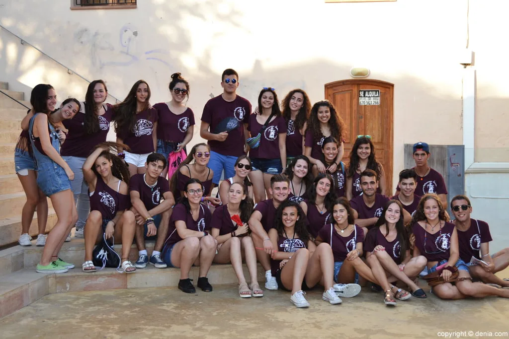 Varios Quintos de 2016 durante las fiestas de Dénia