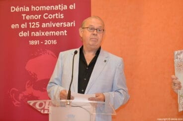 Homenaje al Tenor Cortis en Dénia – biógrafo