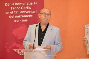 Homenaje al Tenor Cortis en Dénia – biógrafo