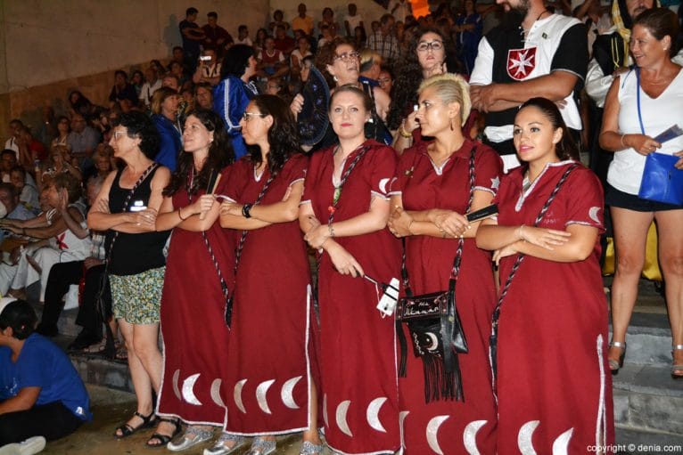 Concierto de Bandas de Moros y Cristianos Dénia 2016 - Festeras Alkamar desfilando