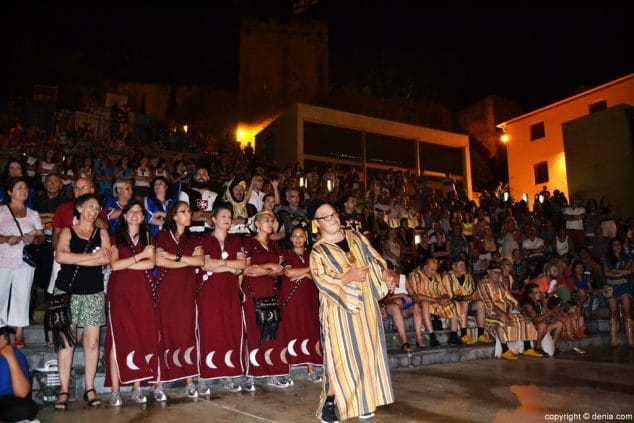 17 concierto de bandas de moros y cristianos denia 2016 la plaza desfilando