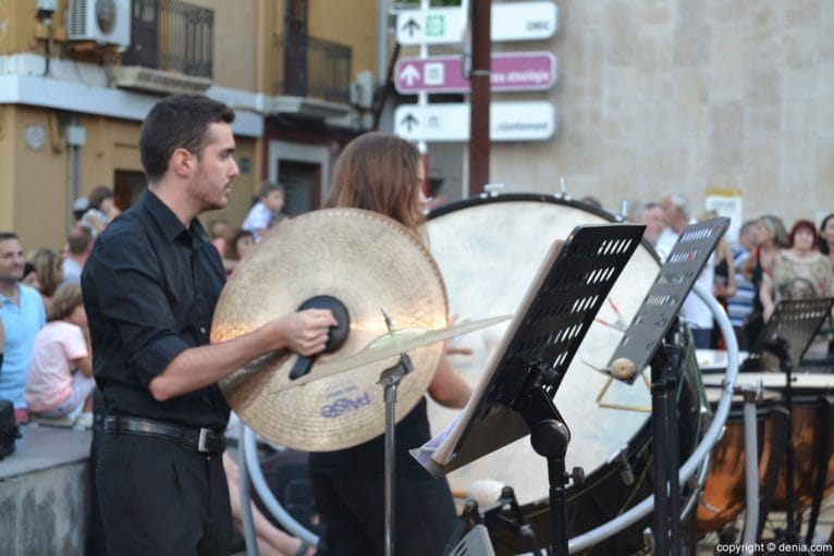 Concierto Agrupació Artística Musical Dénia Moros y Cristianos 2016 - Percusión