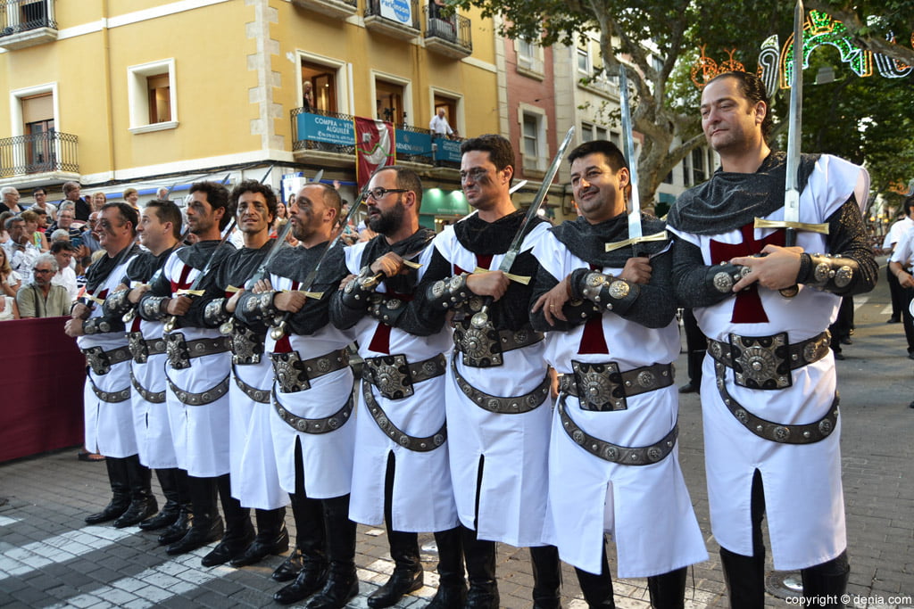 Desfile de Gala Moros y Cristianos Dénia 2016 – Filà Templaris