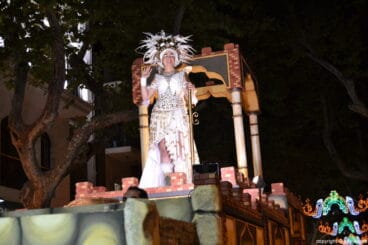 Capitanía mora Filà Walies – Abanderada María Dénia